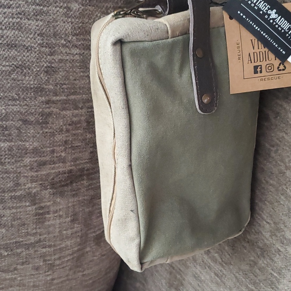 Shaving Bag VIntage Addiction